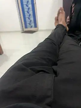 Snapshot of stranger__king786 chatting on 03-07-25, 02:36 stranger king786 online show from 03-07-25, 02:36