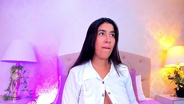 Mia Montess online show from 05-12-26, 12:57