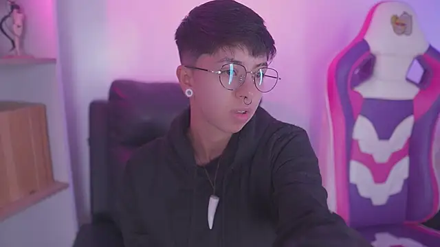 tommy blue online show from 10-10-25, 08:30