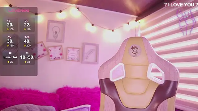 Snapshot of tommy_blue chatting on 03-13-26, 12:56 tommy blue online show from 03-13-26, 12:56