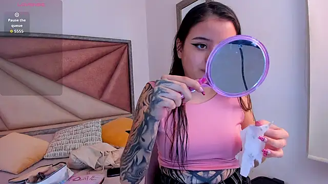 SaskiaGrendel online show from 01-17-26, 12:15