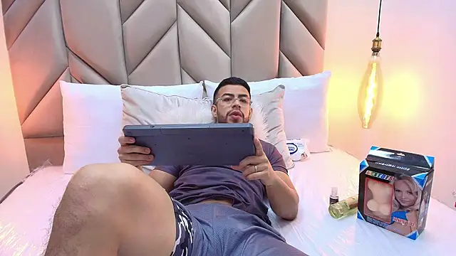 Eithan Connorr online show from 03-13-25, 12:13