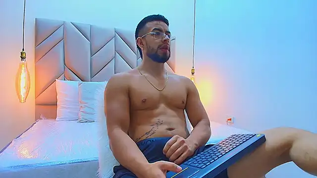 Eithan Connorr online show from 03-19-25, 12:01