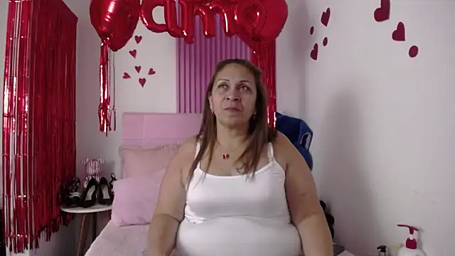 Snapshot of scarlettbooty chatting on 02-12-26, 08:04 scarlettbooty online show from 02-12-26, 08:04