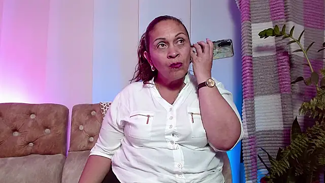 Snapshot of scarlettbooty chatting on 02-24-26, 01:58 scarlettbooty online show from 02-24-26, 01:58