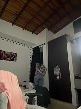 Snapshot of Camil_Lee chatting on 03-07-25, 05:40 Camil Lee online show from 03-07-25, 05:40