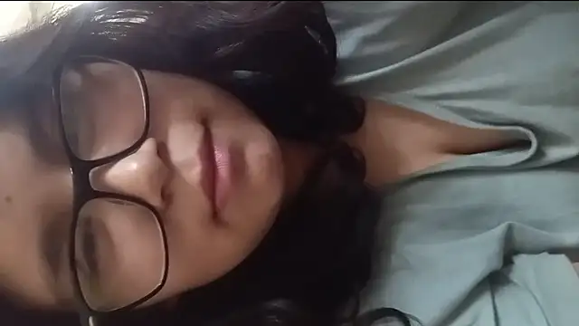 Snapshot of Maferyale chatting on 02-04-26, 01:55 Maferyale online show from 02-04-26, 01:55