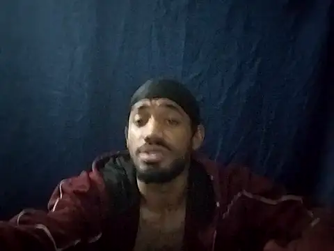 Snapshot of ThroaThoeGOAT chatting on 03-03-25, 03:30 ThroaThoeGOAT online show from 03-03-25, 03:30