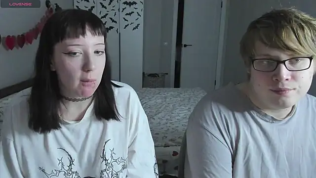 JayMollyy online show from 04-28-26, 04:12