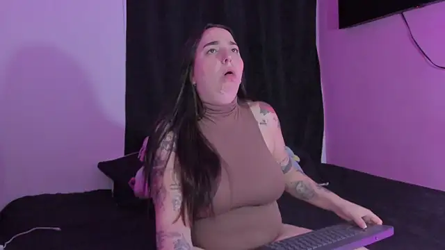 Celestte online show from 11-30-25, 04:49