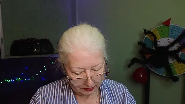 Maya Mayflower online show from 03-03-25, 03:42