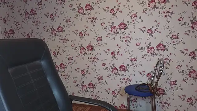 Maya Mayflower online show from 12-18-25, 03:45