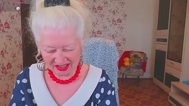 Maya Mayflower online show from 06-11-26, 03:26