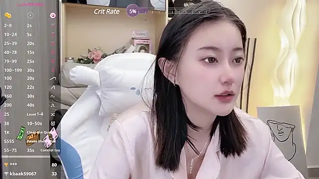 Snapshot of Foutunestar chatting on 03-18-25, 06:04 Foutunestar online show from 03-18-25, 06:04