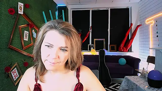 NicoleHitman online show from 10-03-25, 09:39