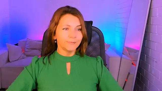 NicoleHitman online show from 11-06-25, 05:19