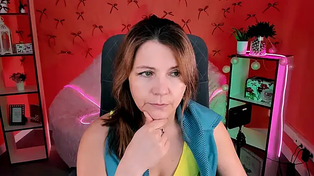 NicoleHitman online show from 02-27-26, 09:20