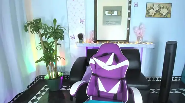 rose honey  online show from 03-19-25, 12:37