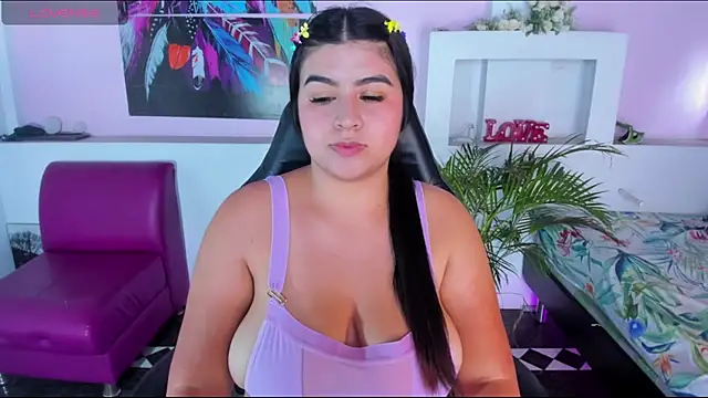 rose honey  online show from 09-15-25, 07:58