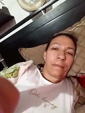 Snapshot of Antonela45 chatting on 10-18-25, 07:03 Antonela45 online show from 10-18-25, 07:03