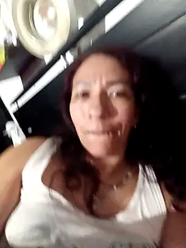 Snapshot of Antonela45 chatting on 10-31-25, 01:28 Antonela45 online show from 10-31-25, 01:28