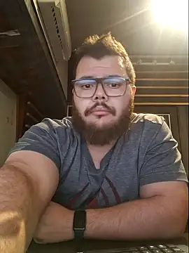 Snapshot of Edmund98 chatting on 03-18-25, 08:15 Edmund98 online show from 03-18-25, 08:15