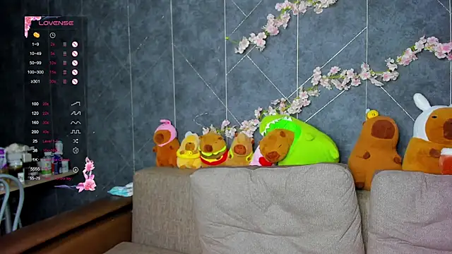 Snapshot of EvaTheHeart chatting on 10-09-25, 12:03 EvaTheHeart online show from 10-09-25, 12:03