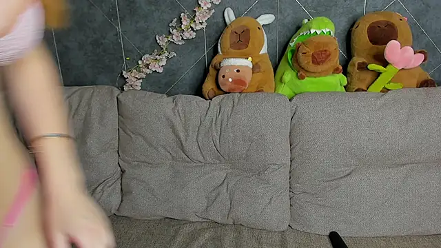 Snapshot of EvaTheHeart chatting on 11-08-25, 02:45 EvaTheHeart online show from 11-08-25, 02:45