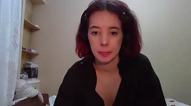  Amber Doll  online show from 03-10-25, 07:50