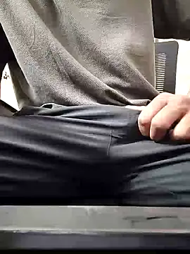 Snapshot of RightFielder chatting on 02-17-26, 03:40 RightFielder online show from 02-17-26, 03:40