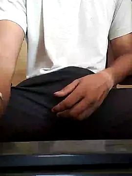 Snapshot of RightFielder chatting on 03-06-26, 05:26 RightFielder online show from 03-06-26, 05:26