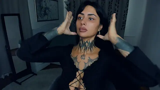 CharimgSabrina online show from 09-19-25, 06:15