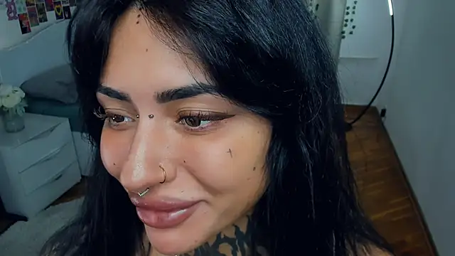 CharimgSabrina online show from 10-12-25, 06:12