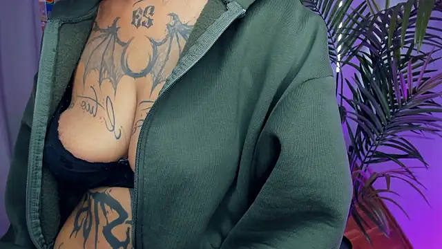 CharimgSabrina online show from 02-02-26, 06:01