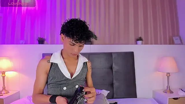 Kai riptide online show from 10-27-25, 08:24