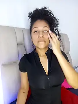 Snapshot of Sasha_rd chatting on 10-21-25, 07:25 Sasha rd online show from 10-21-25, 07:25