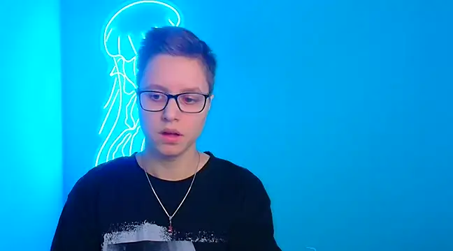 Bella Swannn online show from 03-15-25, 06:32