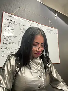 Snapshot of Ariana_Rodriguez chatting on 03-20-25, 03:25 Ariana Rodriguez online show from 03-20-25, 03:25