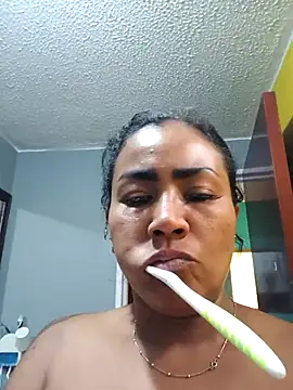 Snapshot of Ariana_Rodriguez chatting on 02-12-26, 12:44 Ariana Rodriguez online show from 02-12-26, 12:44