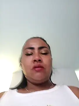 Snapshot of Ariana_Rodriguez chatting on 02-15-26, 03:53 Ariana Rodriguez online show from 02-15-26, 03:53