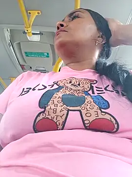 Snapshot of Ariana_Rodriguez chatting on 02-21-26, 05:14 Ariana Rodriguez online show from 02-21-26, 05:14