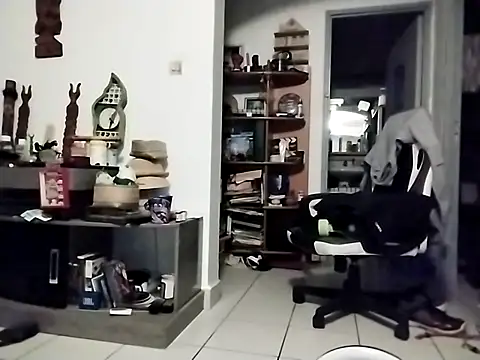 coolbrady17 online show from 03-20-25, 01:24