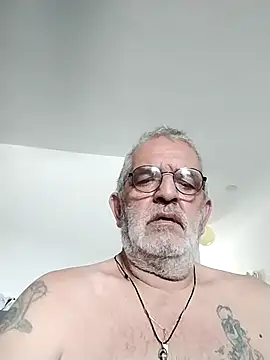 coolbrady17 online show from 09-13-25, 04:45