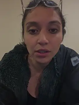 Isabella Varella online show from 03-17-26, 12:30