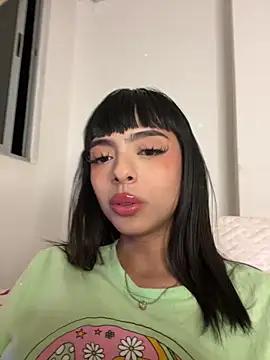 ZaraLuuv online show from 09-18-25, 03:19