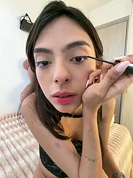 Snapshot of ZaraLuuv chatting on 02-26-26, 06:29 ZaraLuuv online show from 02-26-26, 06:29