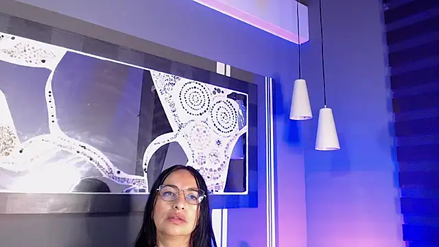 Snapshot of Chanel_milff_ chatting on 03-22-25, 06:36 Chanel milff online show from 03-22-25, 06:36