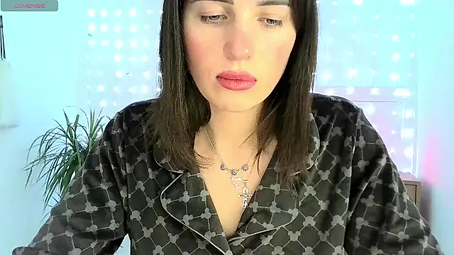 neferutt online show from 11-27-25, 06:43