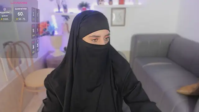 salma arabicc online show from 11-25-25, 04:23