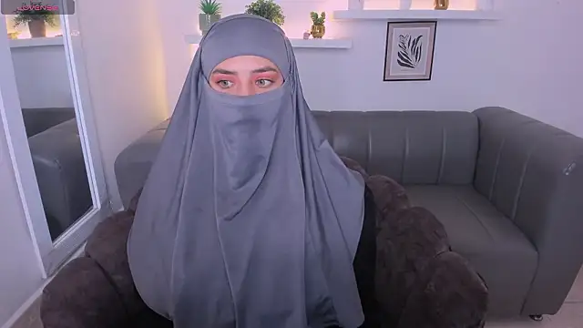 Snapshot of salma_arabicc chatting on 03-14-26, 04:07 salma arabicc online show from 03-14-26, 04:07